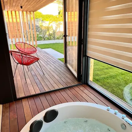 Πανσιόν Calas De 4*